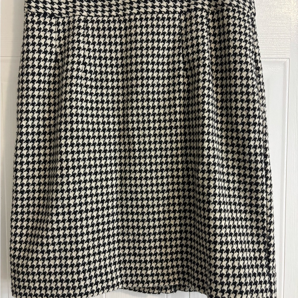 Banana Republic Monochrome Houndstooth A-Line Skirt